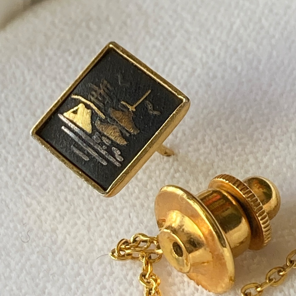Vintage ARITA Japanese Mixed-Metal Tie Tack / Lapel Pin – Gold Inlay Landscape